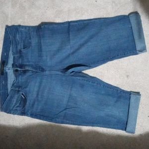 Capri jeans